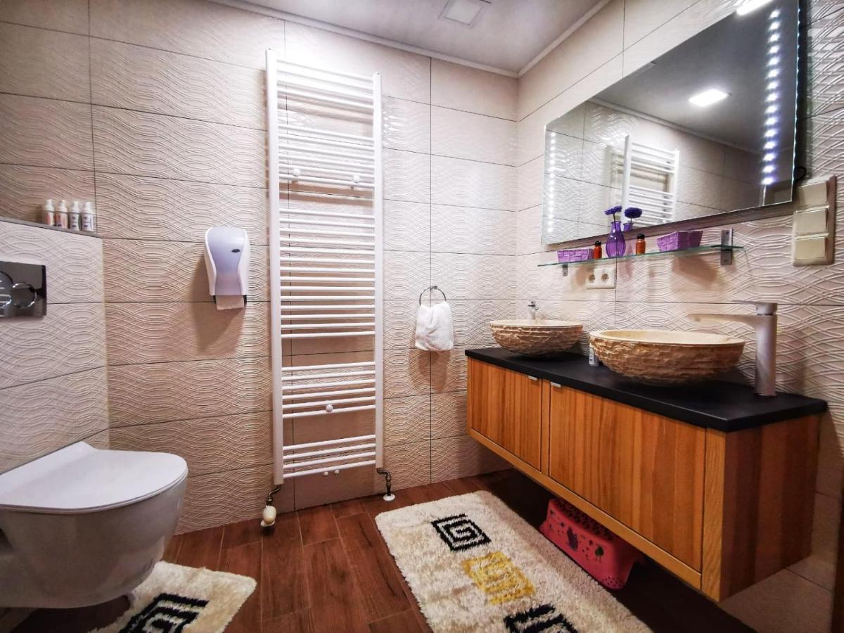 Dd Zell Am Apartament *